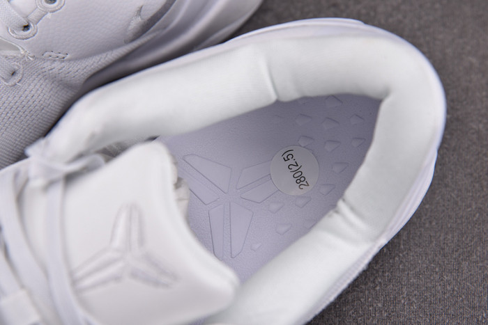 NIKE KOBE 8 PROTRO TRIPLE WHITE FJ9364-100