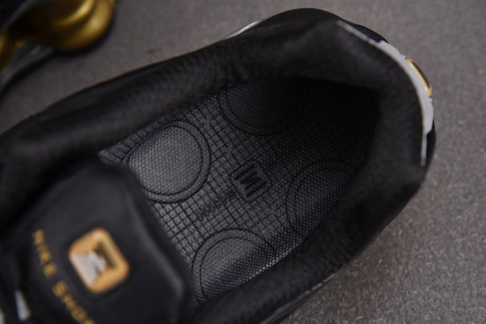 NIKE Neymar Jr. x Shox TL 