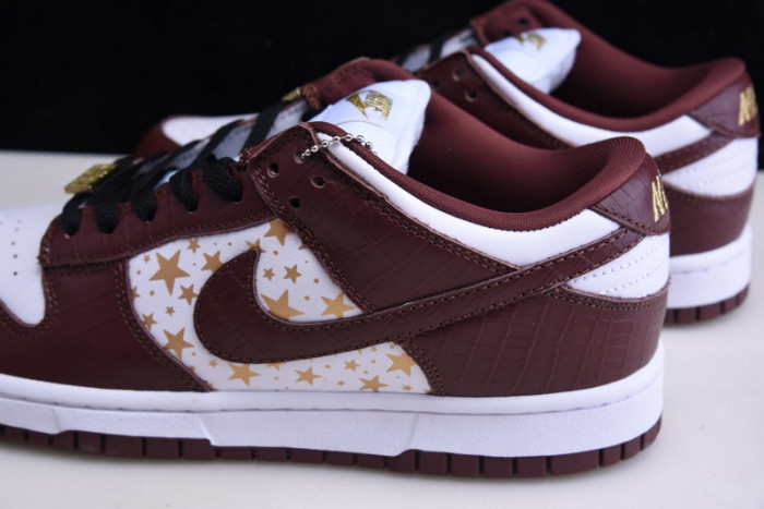 S*p*e x nike sb dunk low "brown stars" dh3228-103