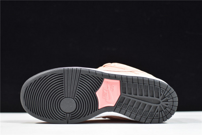 Nike SB Dunk Low “Pink Pig” CV1655-600