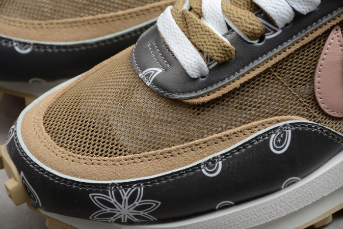 TRAVIS SCOTT X SACAI X NIKE LDV WAFFLE DAYBREAK" CV5053-001