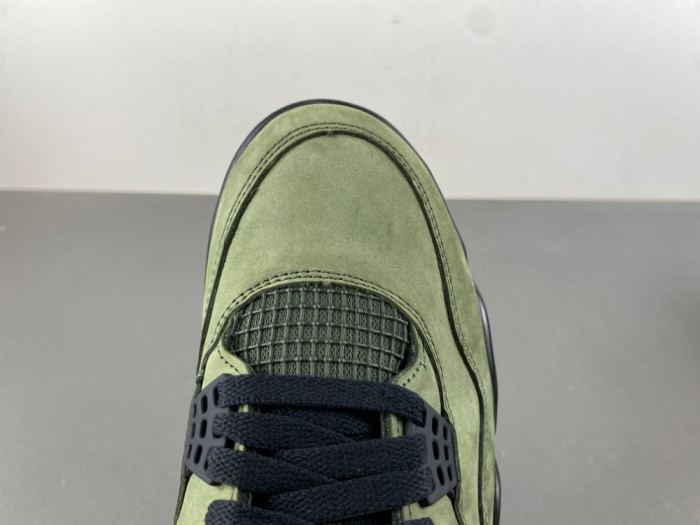 Undefeated x Air Jordan 4 Retro 2025 IB1519-200