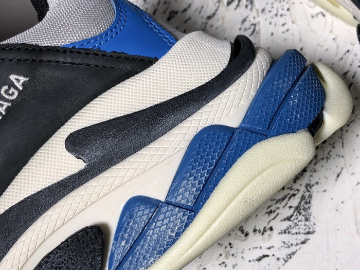 TRIPLES TRAINER SNEAKERS 2000013