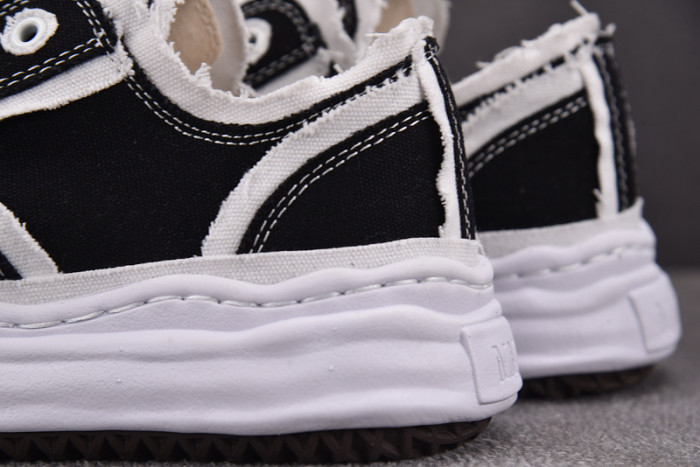 Ma*s*n mihara yasuhiro sneaker