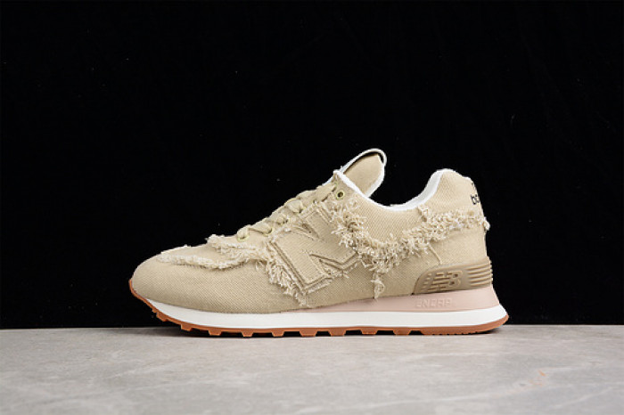 NEW BALANCE SNEAKER 011