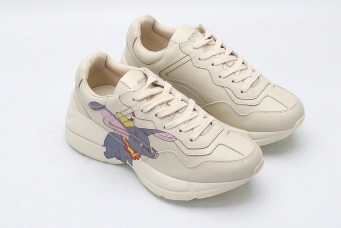 G*u*i* trainer sneaker11