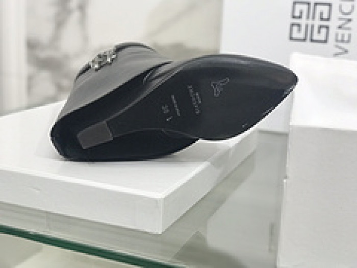 GIVENCHY BOOST GB 000020