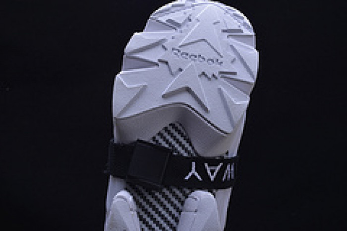 Reebok Pump Fury OG Ballistic Pack Limited Edition Triple White AR2199