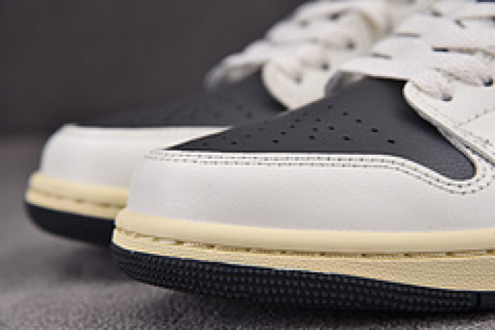 Jordan 1 Low Jade Smoke (Women