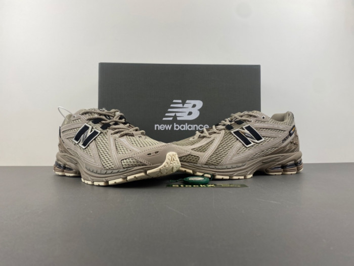 New Balance 1906R Cordura 